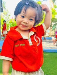 NHỮNG KHOẢNH KHẮC ĐÁNG YÊU CỦA CÁC BÉ TRONG NGÀY ĐẦU TIÊN ĐẾN TRƯỜNG