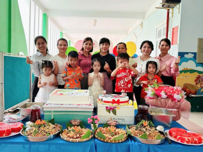 BÉ VUI TẾT TRUNG THU – TIỆC BUFFET VÀ MỪNG SINH NHẬT CÁC BÉ THÁNG 8, THÁNG 9
