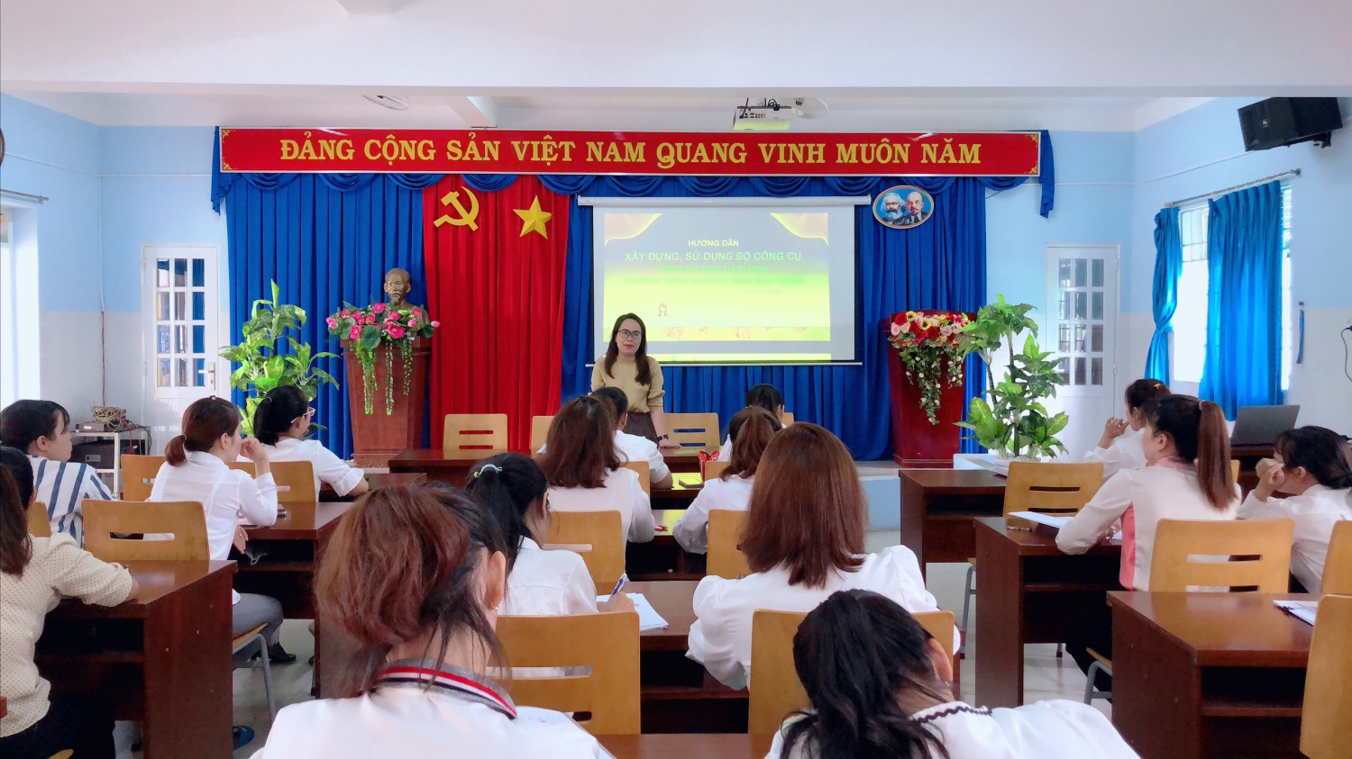 BỒI DƯỠNG CHUYÊN MÔN GIÁO DỤC MẦM NON