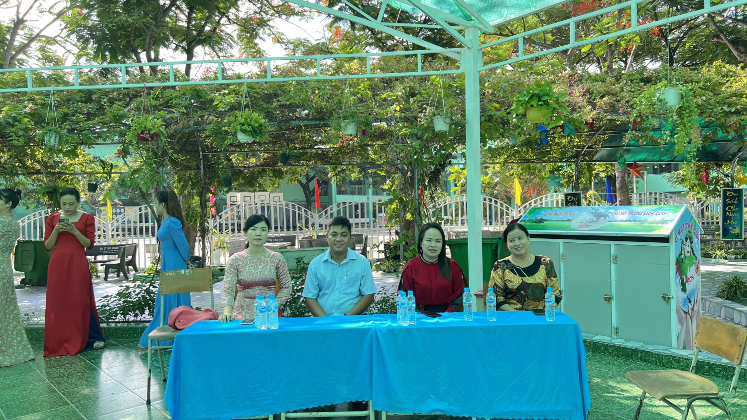 HOẠT ĐỘNG TRẢI NGHIỆM THĂM QUAN TRƯỜNG TIỂU HỌC CỦA TRẺ MẪU GIÁO 5 TUỔI TRƯỜNG MẦM NON AN ĐIỀN NĂM HỌC 2022-2023